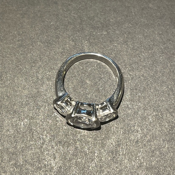 Silpada Three CZ ring *Rare* - Picture 2 of 3
